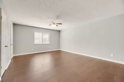 2221 Marble Falls Drive, Carrollton, TX 75007 - Photo 8