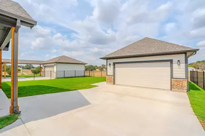 108 K Street, Meridian, TX 76665 - Photo 32