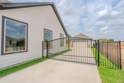 108 K Street, Meridian, TX 76665 - Photo 30