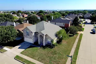 2447 Ranchview Dr, Grand Prairie, TX 75052 - Photo 26