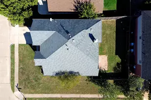 2447 Ranchview Dr, Grand Prairie, TX 75052 - Photo 28