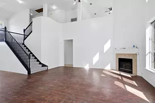 2447 Ranchview Dr, Grand Prairie, TX 75052 - Photo 8