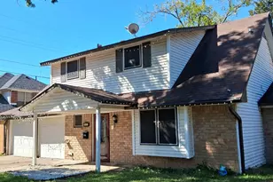 1111 Hickory St, Irving, TX 75060 - Photo 2