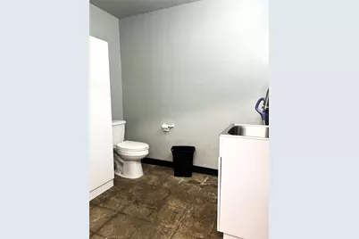 304 E Criner 1 Street, Grandview, TX 76050 - Photo 6