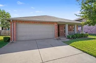 3136 Pine Valley Dr, Grand Prairie, TX 75052 - Photo 1