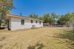 400 W Anita St, Sherman, TX 75092 - Photo 24
