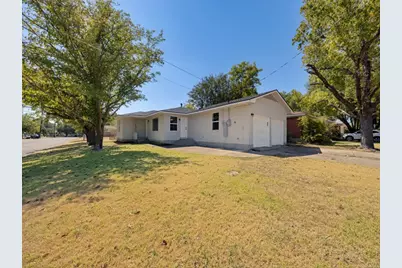 400 W Anita Street, Sherman, TX 75092 - Photo 2