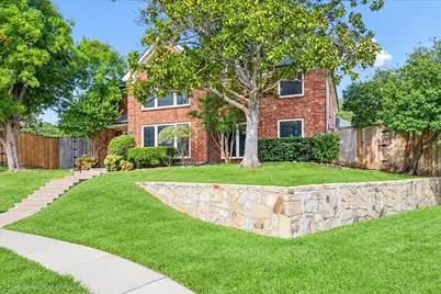 1211 Laguna Place, Carrollton, TX 75006 - Photo 2