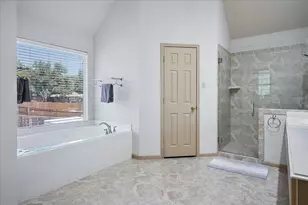 1211 Laguna Pl, Carrollton, TX 75006 - Photo 12