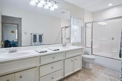 1211 Laguna Place, Carrollton, TX 75006 - Photo 20