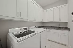 8044 Sarahville Dr, Dallas, TX 75252 - Photo 14