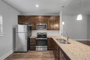 221 Stewart Bend Ct, Azle, TX 76020 - Photo 8