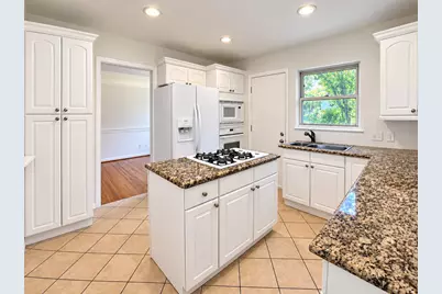 9926 Dresden Drive, Dallas, TX 75220 - Photo 4