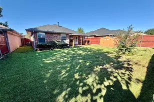 204 Bluebonnet Ln, Waxahachie, TX 75165 - Photo 18