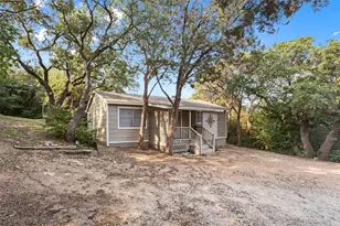 1811 Hidden Valley Rd, Granbury, TX 76049 - Photo 2