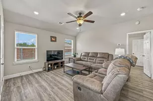 1529 Jacqueline Ln, Graham, TX 76450 - Photo 6
