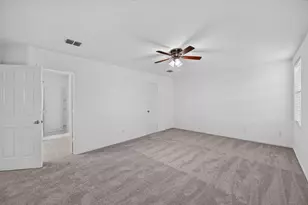 8417 Redheart St, Arlington, TX 76002 - Photo 12