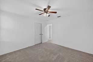 8417 Redheart St, Arlington, TX 76002 - Photo 22