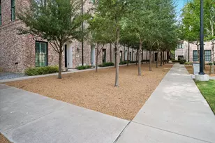14957 Oak St, Addison, TX 75001 - Photo 2