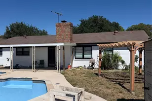 313 Linda Dr, Burleson, TX 76028 - Photo 8