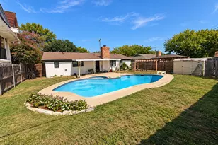 313 Linda Dr, Burleson, TX 76028 - Photo 24