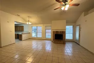 12216 Rolling Ridge Dr, Fort Worth, TX 76028 - Photo 2