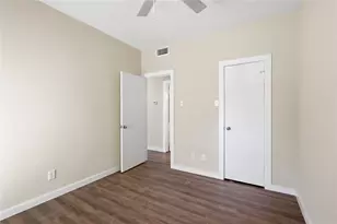 4414 Point Blvd, Garland, TX 75043 - Photo 12