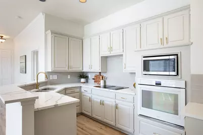 8714 Falls Road, Irving, TX 75063 - Photo 6