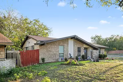 310 Blueberry Drive, Duncanville, TX 75116 - Photo 6