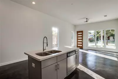 805 Melba Street #B, Dallas, TX 75208 - Photo 14