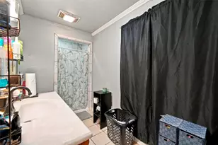 301 Brenda Dr, Hewitt, TX 76643 - Photo 12