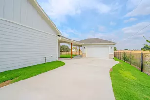 112 K St, Meridian, TX 76665 - Photo 32