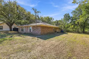 206 & 208 (202) Pecan St, Collinsville, TX 76233 - Photo 36
