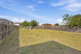 1705 Chacon Canyon Dr, DeSoto, TX 75115 - Photo 8