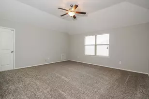1333 Shelley Dr, Burleson, TX 76028 - Photo 10