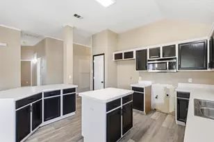 1301 Mill Wood Ln, Garland, TX 75040 - Photo 10