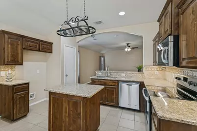 11204 Beechgrove Court, Fort Worth, TX 76140 - Photo 6