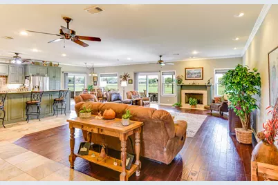 9508 Nutcracker Court, Granbury, TX 76049 - Photo 10