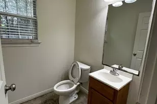 912 Oakwood Ave, Waco, TX 76706 - Photo 4