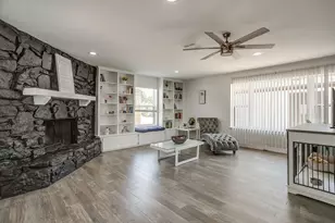 400 Glenn Dr, Hurst, TX 76053 - Photo 32
