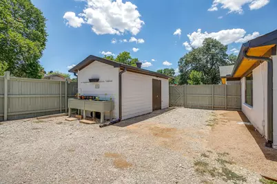 400 Glenn Drive, Hurst, TX 76053 - Photo 40