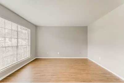 2200 W Lowden Street #5, Fort Worth, TX 76110 - Photo 2