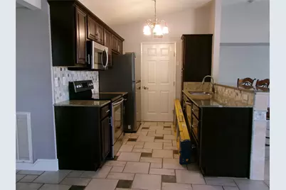 665 Stonewall Drive, Grand Prairie, TX 75052 - Photo 2