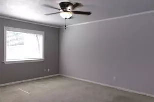 665 Stonewall Dr, Grand Prairie, TX 75052 - Photo 10