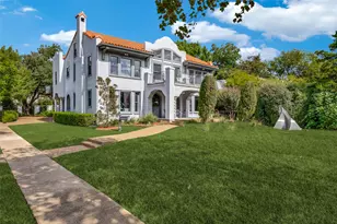 6703 Country Club Cir, Dallas, TX 75214 - Photo 2