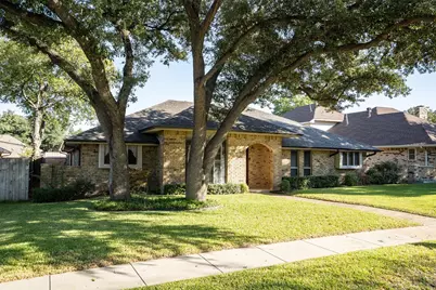1305 Stonewood Drive, Carrollton, TX 75006 - Photo 2