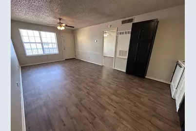 1326 S 11th Street #20, Waco, TX 76706 - Photo 2