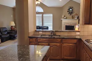 13733 Alterna Dr, Fort Worth, TX 76052 - Photo 8