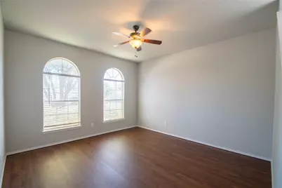 8512 Clearbrook Drive, Fort Worth, TX 76123 - Photo 4