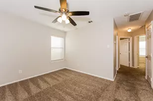 3040 Thicket Bend Ct, Fort Worth, TX 76244 - Photo 4